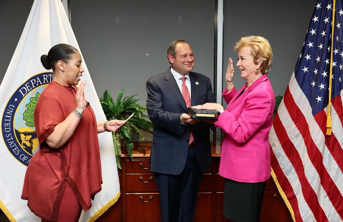 Linda McMahon tweet media