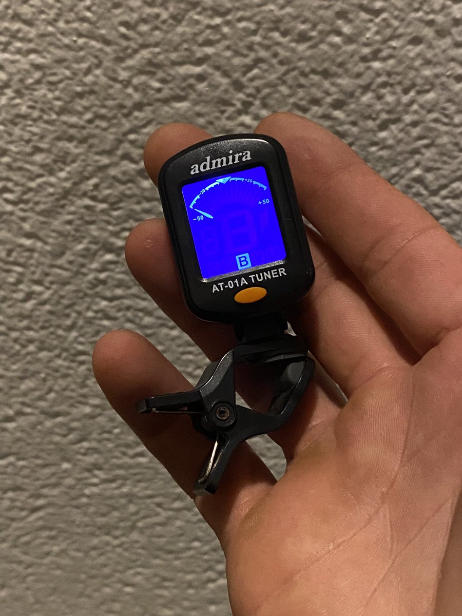 Ilegales haces Magia, me he encontrado esto.
<a href="/ChirigotaCuqui/">Los que siempre saludan</a> <a href="/callejeradecadi/">Agrupación Callejera Chiridúo</a> <a href="/sin_luto/">Sin Ánimo De Luto</a>