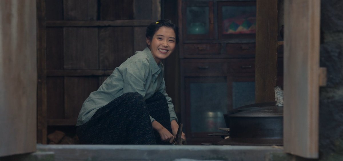 soneevrse's tweet image. “I found happiness in my own way. there was sunshine in my life too. I’ve had so many picture-perfect moments. I just want you to acknowledge that my life was worthwhile too.”

— #WhenLifeGivesYouTangerines (2025)