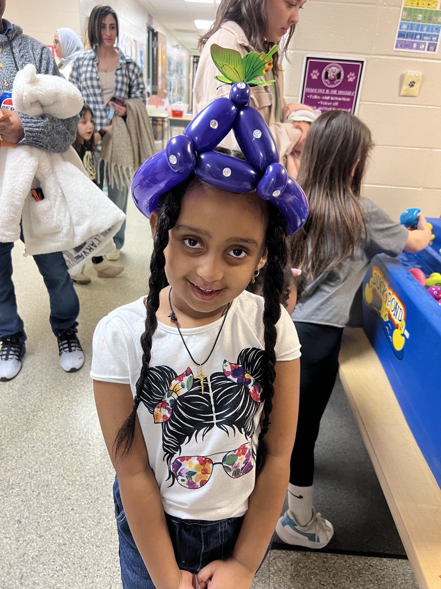 Brougham Elementary tweet media