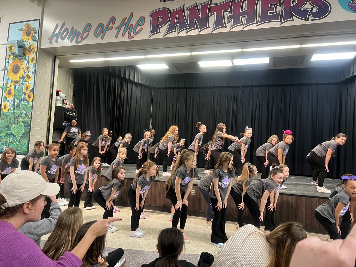 Brougham Elementary tweet media