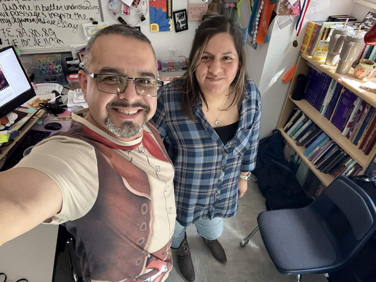 Quijas_PHHS's tweet photo. On this final day of Read Across America Week. We managed to maintain our daily streak. Today we wore our western wear. Next year I request you join me, If you dare. #Team_SISD #PHHS https://t.co/e3GAS2y0nq