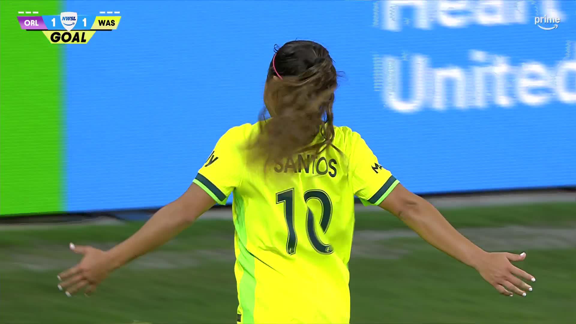 Leicy Santos steps into the spotlight and delivers a magical moment for Washington 🤩
