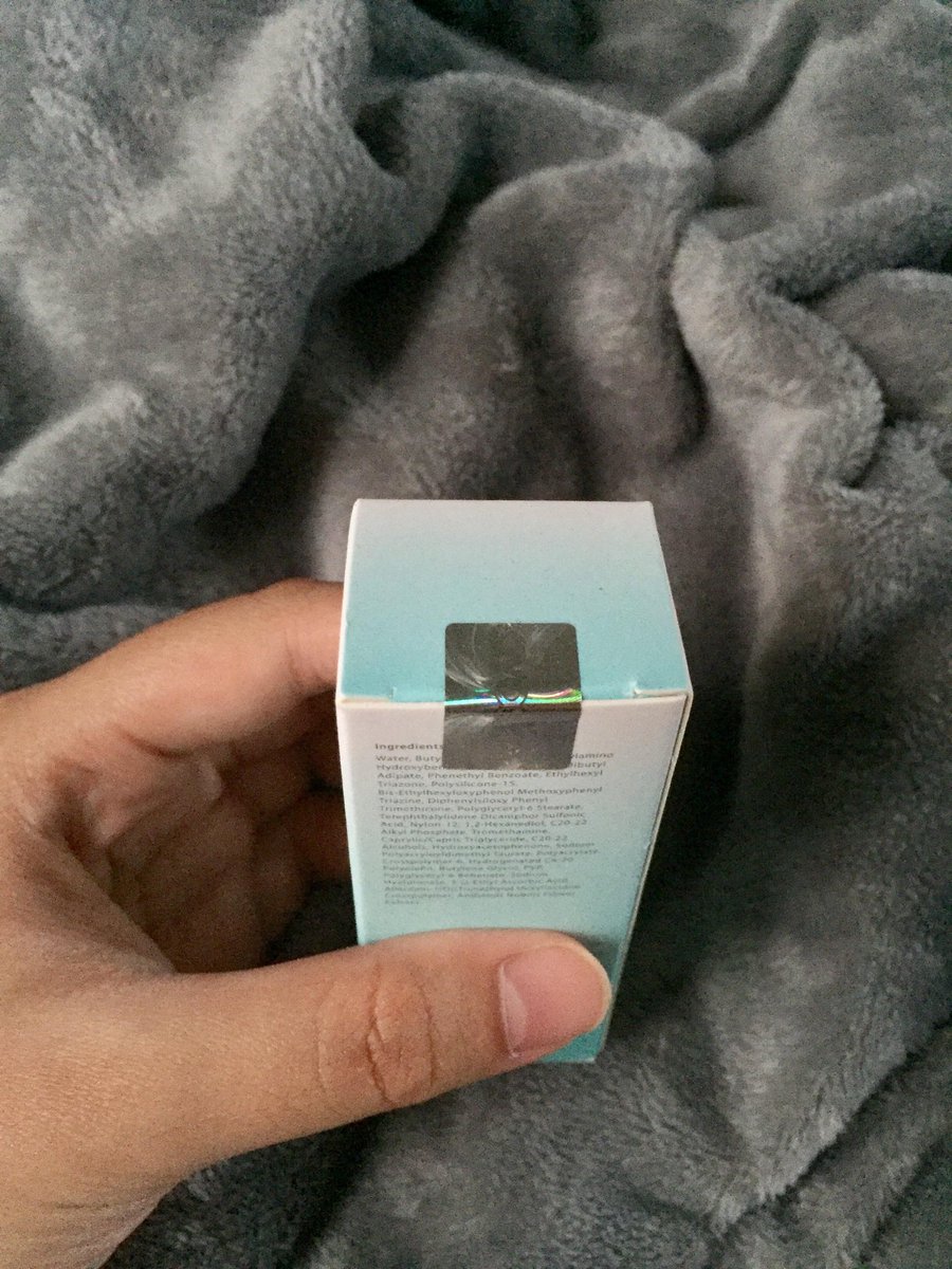 Deevxy's tweet photo. 🌸 Avoskin Travel Sunscreen Your Skin Bae Shield of Sun SPF 50++++ 5ml 🌸
• New, masih segel
• Ori 100%
• Exp: 11-2025
• Price: 20k💸 (boleh nego) https://t.co/PQh6dHlE2i