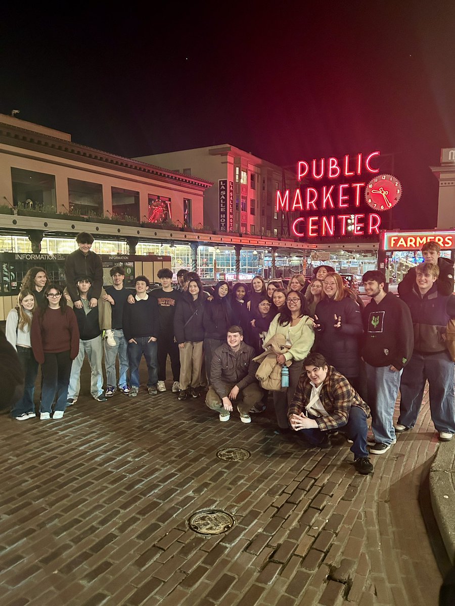 Impressive 2 days in Seattle with the <a href="/SutherlandSec/">Sutherland Secondary</a> Global Perspectives Program. Students visited the Hibulb Cultural Centre, the Gates Foundation Discovery Centre, and met same age peers at Roosevelt High. Thanks to the staff organizers for providing a great student experience