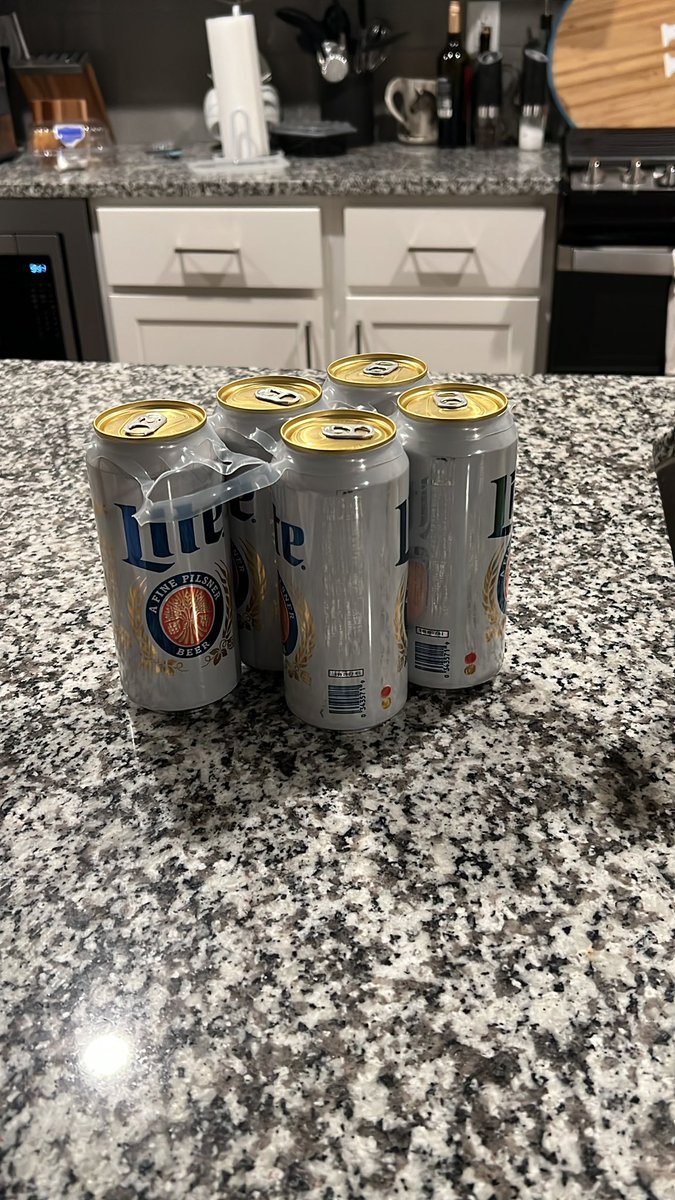 Mike Oxlong tweet media