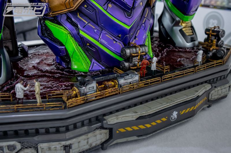 ヱヴァンゲリヲン新劇場版』 ライフサイズバスト 汎用ヒト型決戦兵器