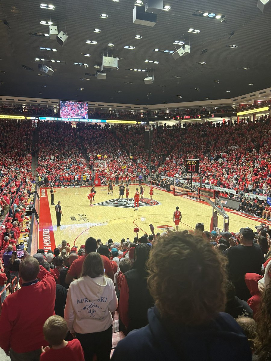 The Pit is Rocking!! 🐺
