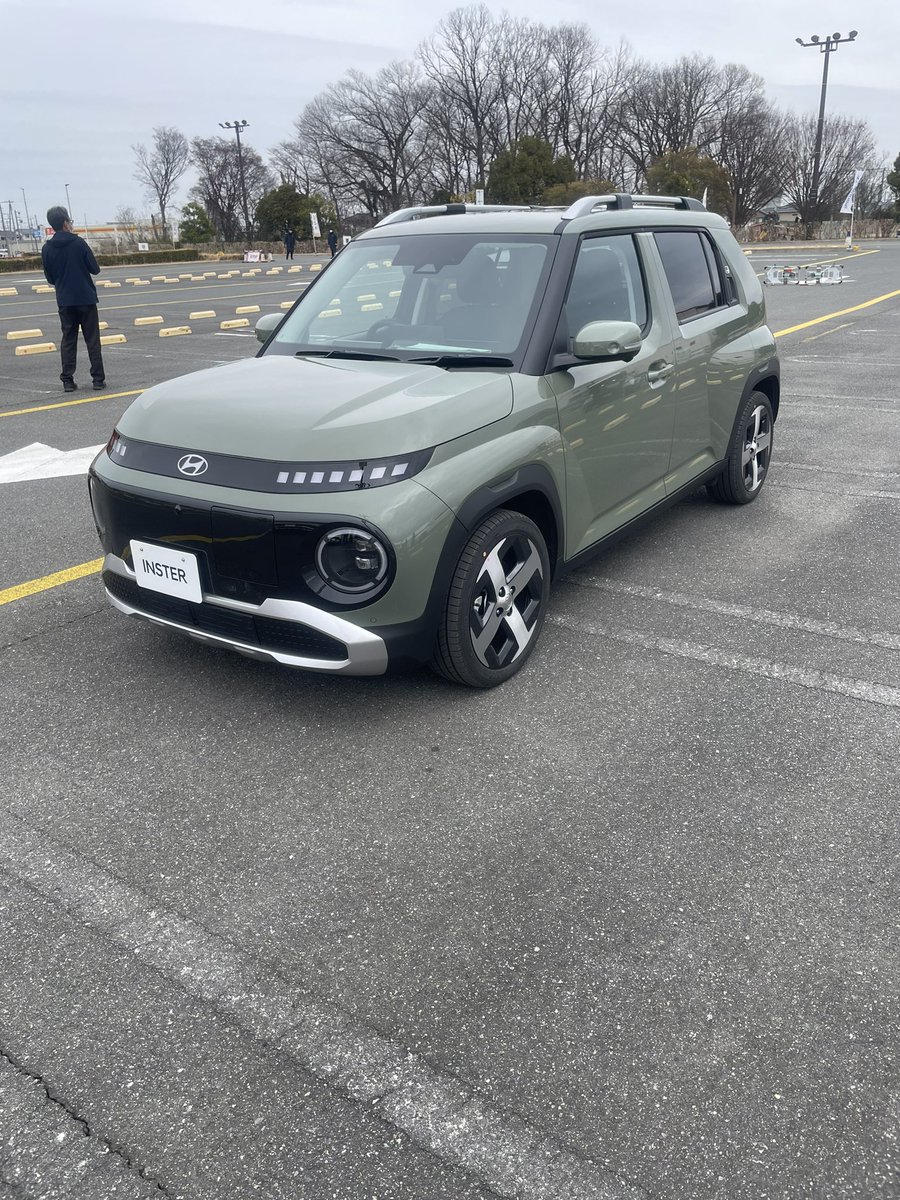ksh4749's tweet image. INSTER試乗！とっても良かった！
未来的で可愛くて機能面もしっかり！
何より400ｷﾛ以上走れるというのが素晴らしい！
今日寒い中、優しく笑顔で対応してくれるスタッフさん達にも感謝！
#Hyundai #hyundai japan #IONIC5 #KONA #INSTER