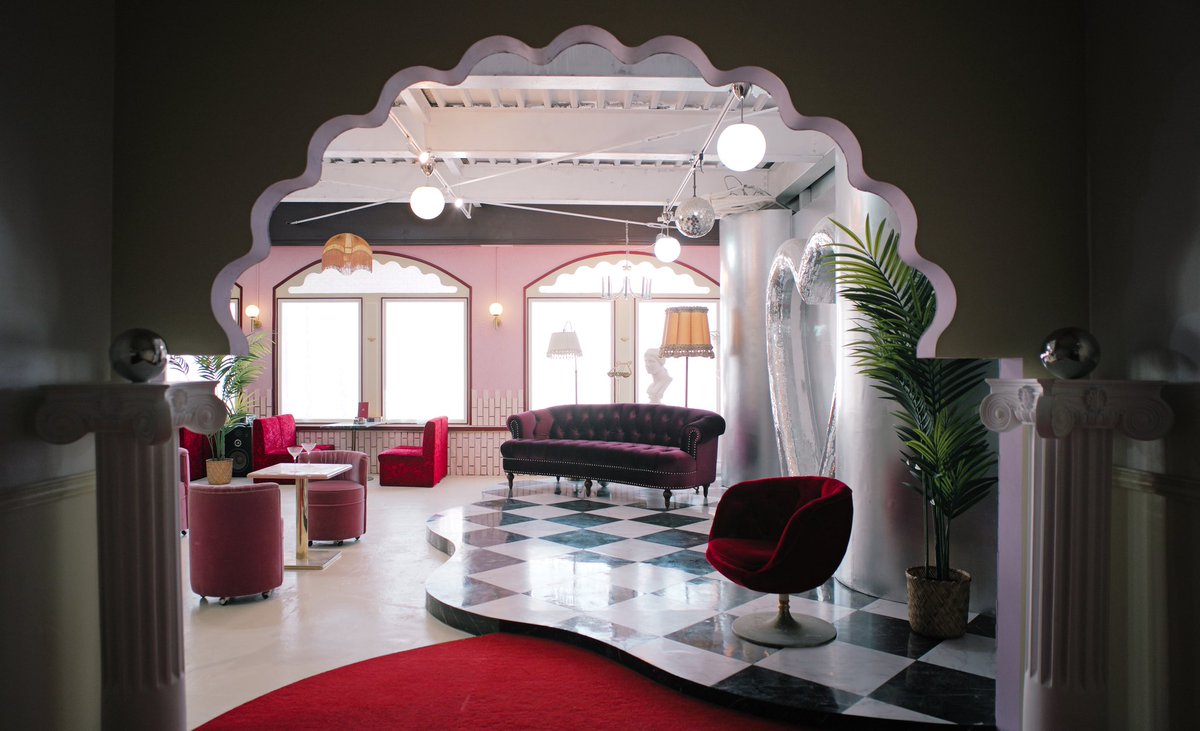 Vinyl House tweet media