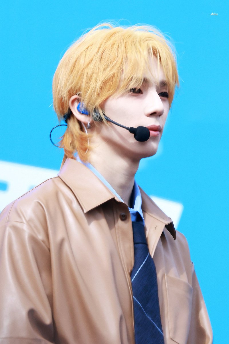 じぐれん 公式写真 トットページ 黒潮TOKYOジャパン | 👉🎩👈👉🧥👈 #StyleStrong #WWE #WWENXT