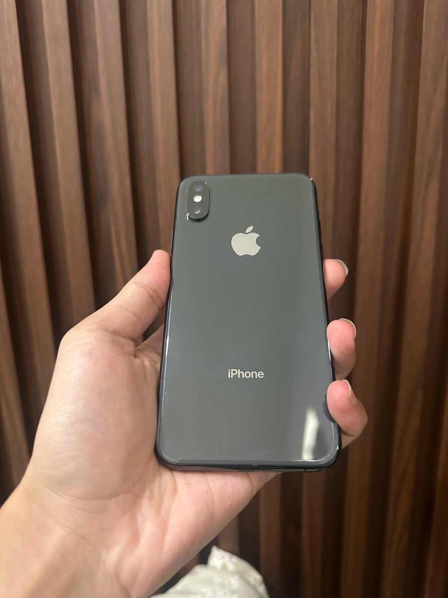 sltycandy's tweet photo. want to sell (jual) iphone xs second 256gb, cod tangsel. Dm aja https://t.co/NLDYkqhF2v