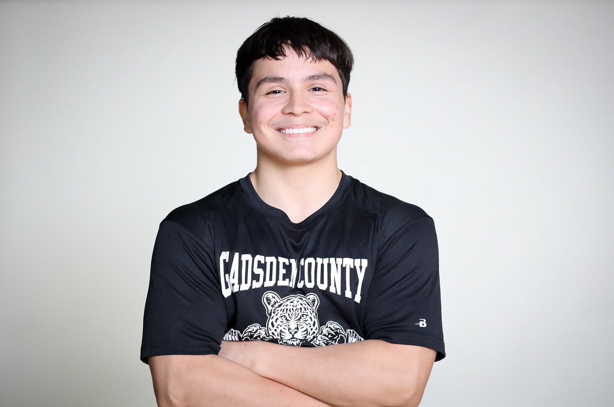 coachadunlap's tweet photo. Nothing like a guy and his smile…sneak peek of some of our weightlifting guys at GC!  #headshots #impossible #gcstrong https://t.co/eogmjjRb0d