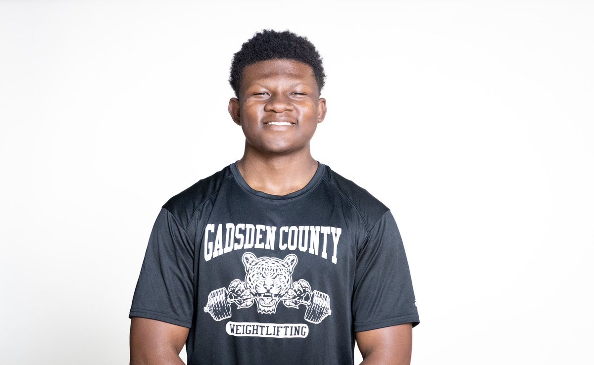 coachadunlap's tweet photo. Nothing like a guy and his smile…sneak peek of some of our weightlifting guys at GC!  #headshots #impossible #gcstrong https://t.co/eogmjjRb0d
