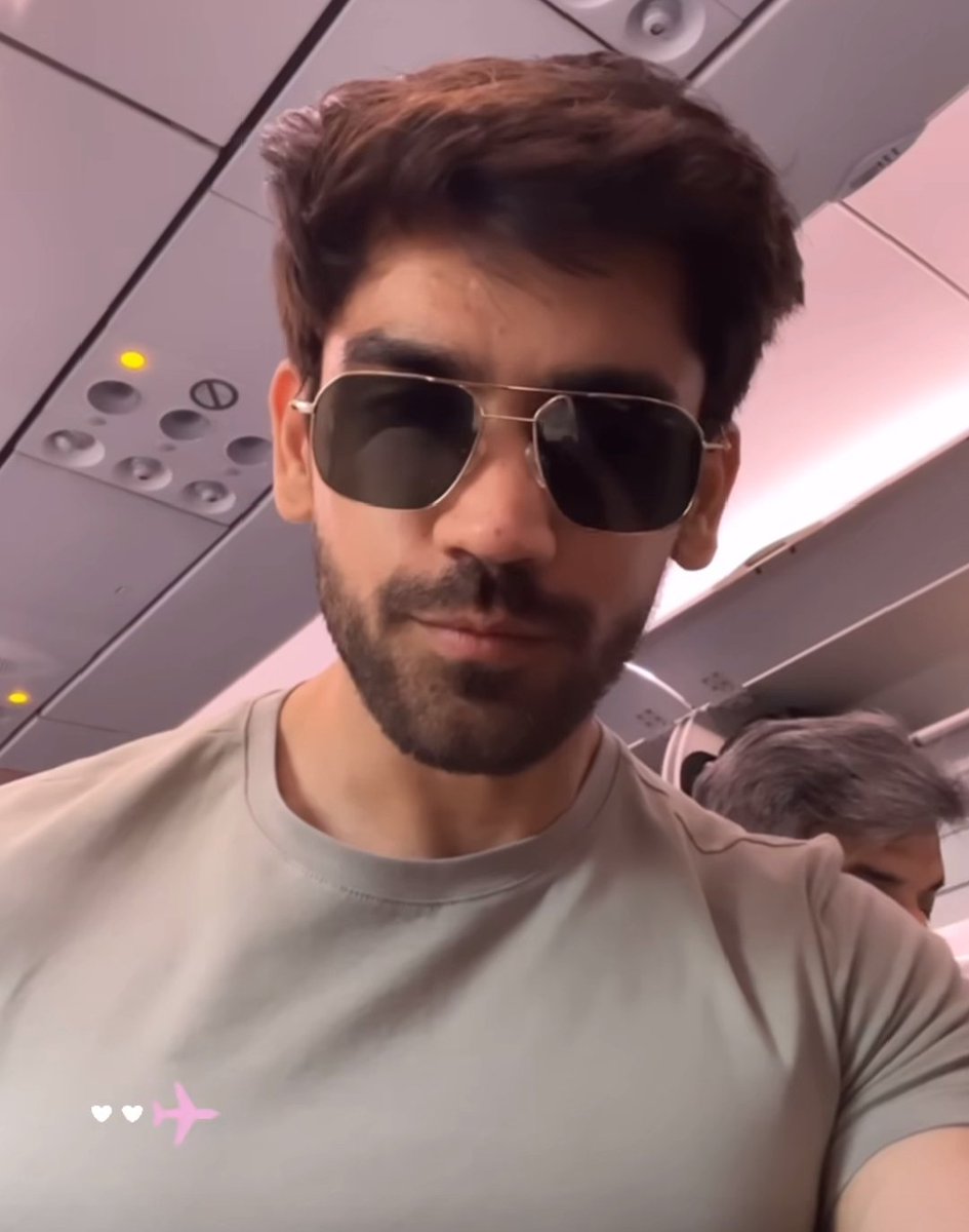 hardikJitendra1's tweet photo. Your on-screen presence is electrifying
When I say NOTHING could’ve prepared me for this
#Avinashians
#AvinashMishra
#avish
#EishaSingh𓃵 https://t.co/C1AWdGQcf9