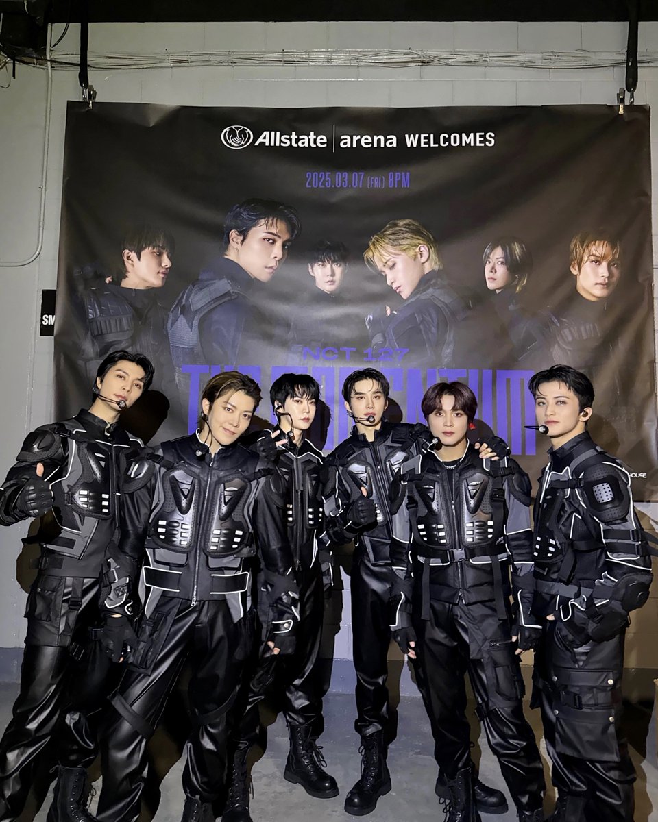 쟈니 형의 홈타운에 오게 돼서 영광이고 오랜만에 시카고 시즈니분들을 만날 수 있어서 뿌듯합니다. 오늘 공연 재밌게 달려봐요 🔥