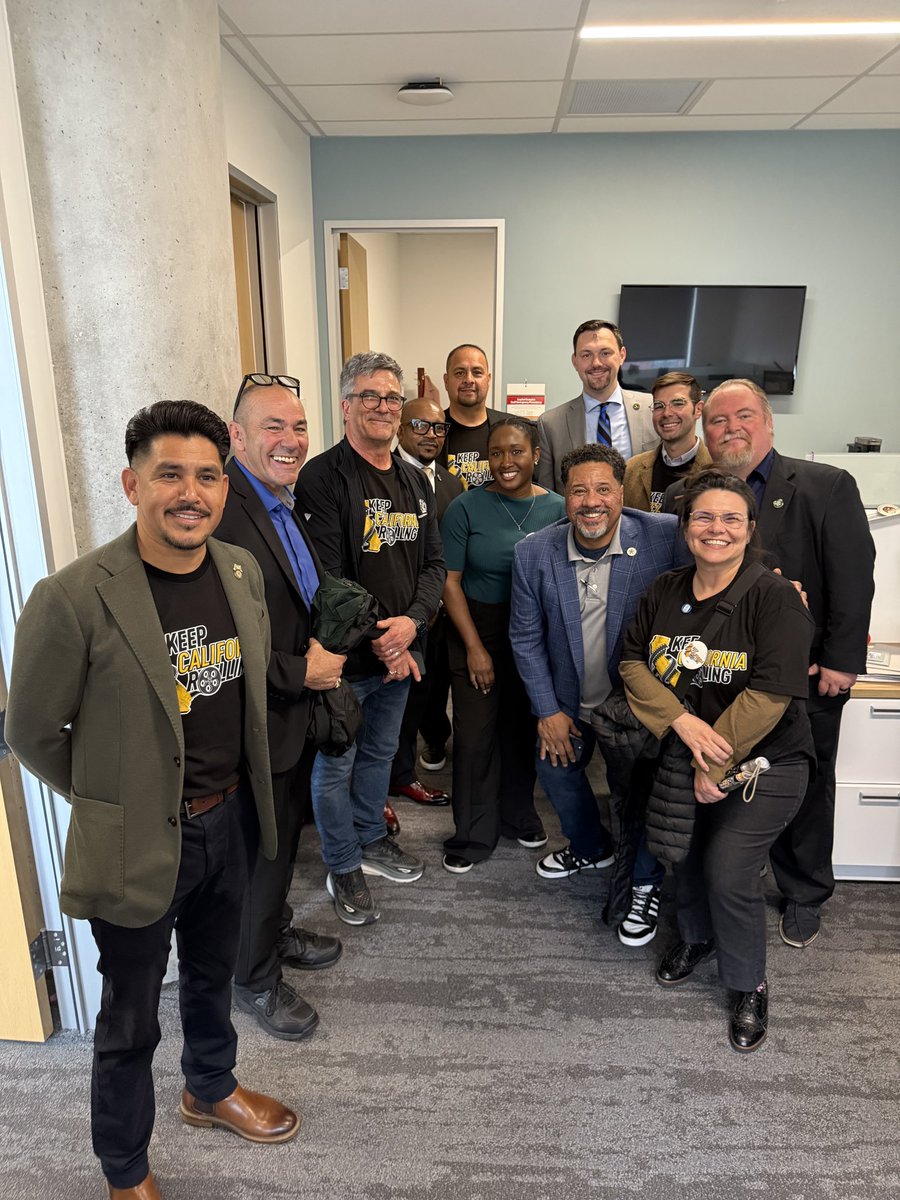 WGAWest's tweet photo. On Wednesday, our coalition went to elected officials’ offices in the state Assembly and Senate to share our stories and ask for their support in saving California's film and television industry. California cannot continue to compete with other states and countries without it. https://t.co/p4aTskcxzO