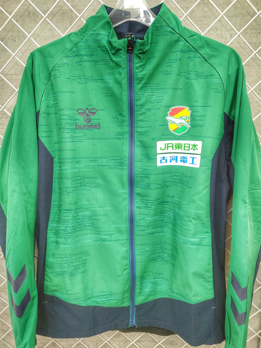 hummel #ジェフユナイテッド市原・千葉 2025 ウーブンジャケット