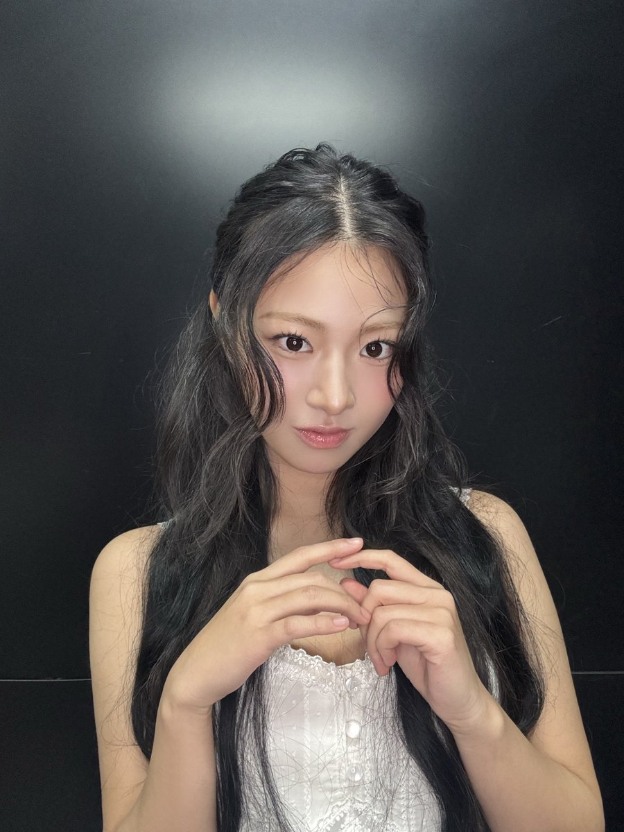 ablume_twt tweet media