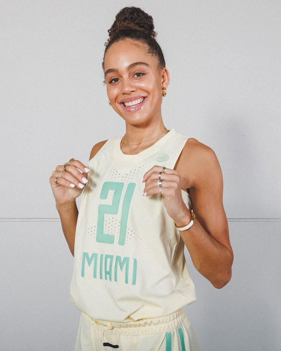 Natalija Marshall 😍🏀😍🏀