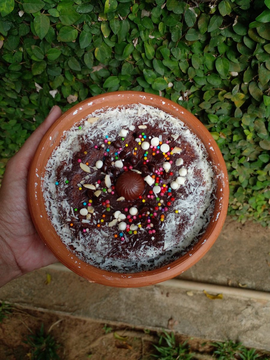 Omali93's tweet image. Pot Cake

#PotCake #SriLanka
