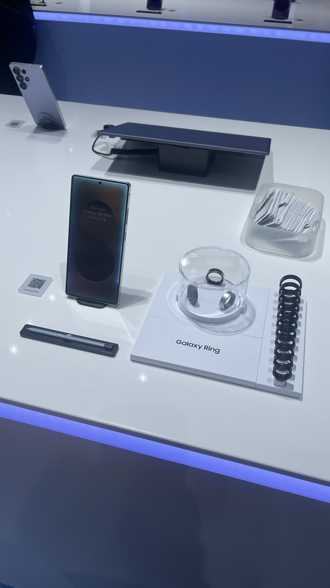 Sugiura326's tweet image. 気になってきてみたイベント
AI機能がすごいほんと

#GalaxyAI
#頼れるAIパートナー
#GalaxyS25Ultra
#GalaxyS25
#GalaxyExperience Space
#GalaxyExperienceSpace_SHIBUYATSUTAYA