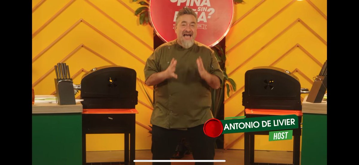 BellaIndirecta's tweet photo. Pues ya andamos viendo #ConPiñaSinPiñaTNT amigues, porque en esta cuenta sí nos gusta la piña. 😍 https://t.co/hDwlxdzcyz