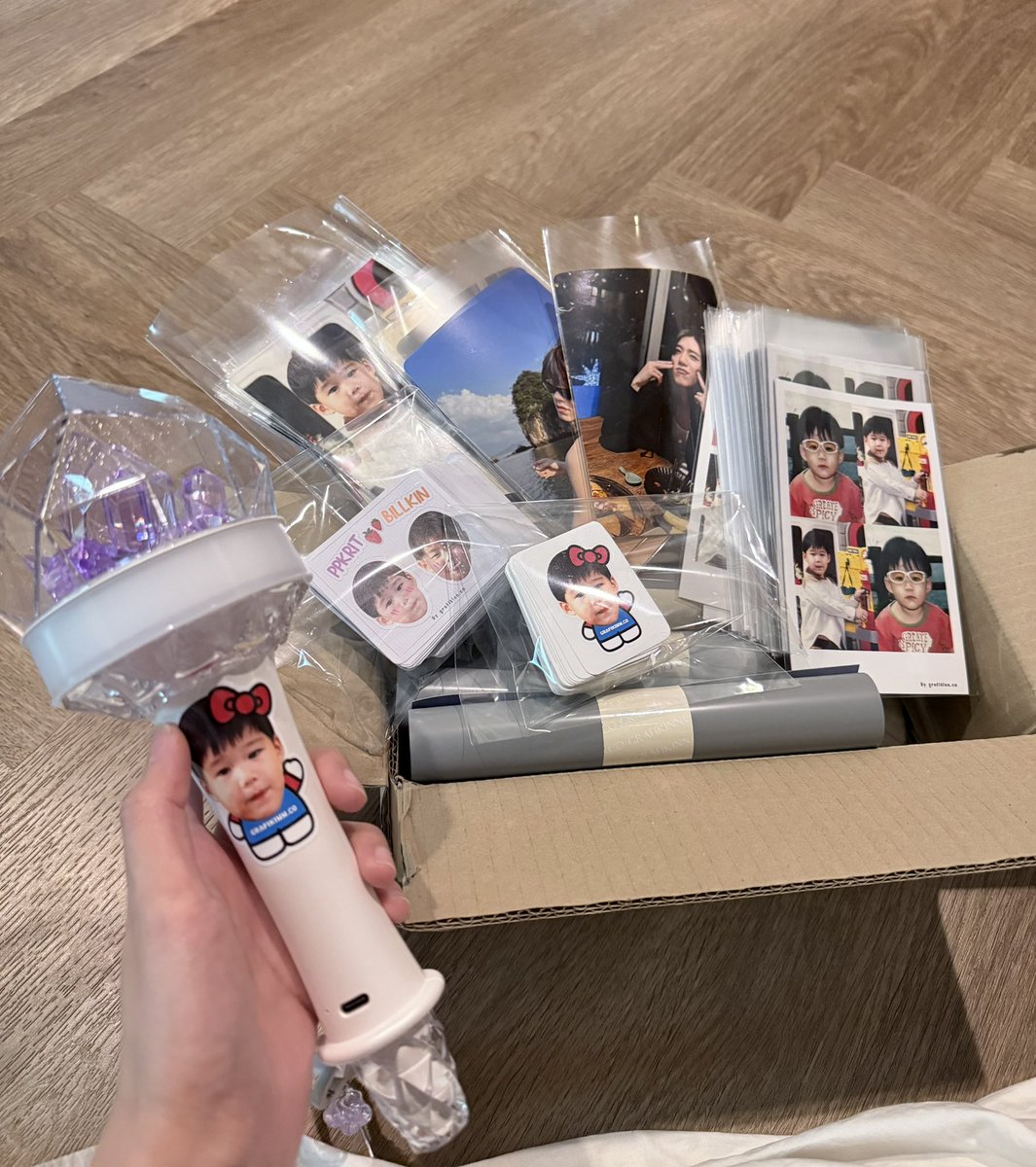 grafikinn's tweet photo. คนพร้อม give away ก้พร้อมม แล้วเจอกันนะคะ🥰 ไป2วันเลยค่าา💜 #PPKritMyPleasureConcert https://t.co/N5OZL8PGn4