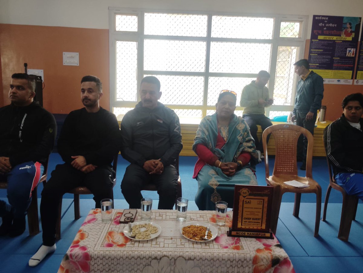 SaiHamirpur's tweet photo. फिट इंडिया ��िशन के हिस्से के रूप में और अंतर्राष्ट्रीय महिला दिवस 2025 के सम्मान में, SAI NCOE हमीरपुर में  मुख्य अतिथि अमिता शर्मा पूर्व चीफ हॉकी कोच द्वारा महिला दिवस का आयोजन दिनाँक 08.02.2025 को  किया गया https://t.co/sMiuMeboDO
