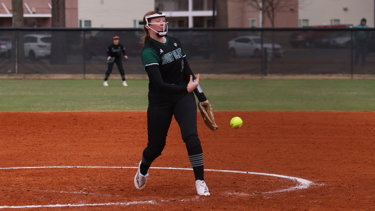 UMOAthletics's tweet photo. SOFT: UMO sweeps doubleheader against Shaw I Freshman Linda Hodge took a no-hitter into the final inning while tossing her second career complete-game shutout; The Trojans return home on Sunday, March 9 to face Millersville at 1 p.m.

🔗https://t.co/NUQco2cvoc https://t.co/uSzIYA7RUF
