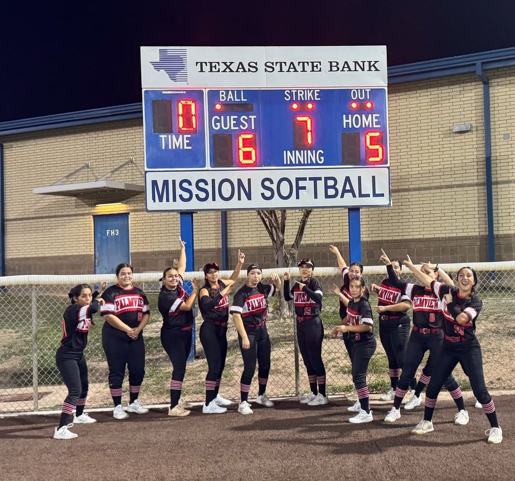 PHSLoboSoftball's tweet photo. โผ๏ธ๐จFinal Score alert ๐จโผ๏ธ
Palmview 6
M Veterans 5
What an exciting game! ๐๐ผ Your Lady Lobos had an amazing win against the Lady Patriots.๐๐ผ Shout-out to Sydney for being our player of the game
#LoboProud #LoboSoftball #ReloadingForAnotherShotAtTheTop https://t.co/mySmnF190e