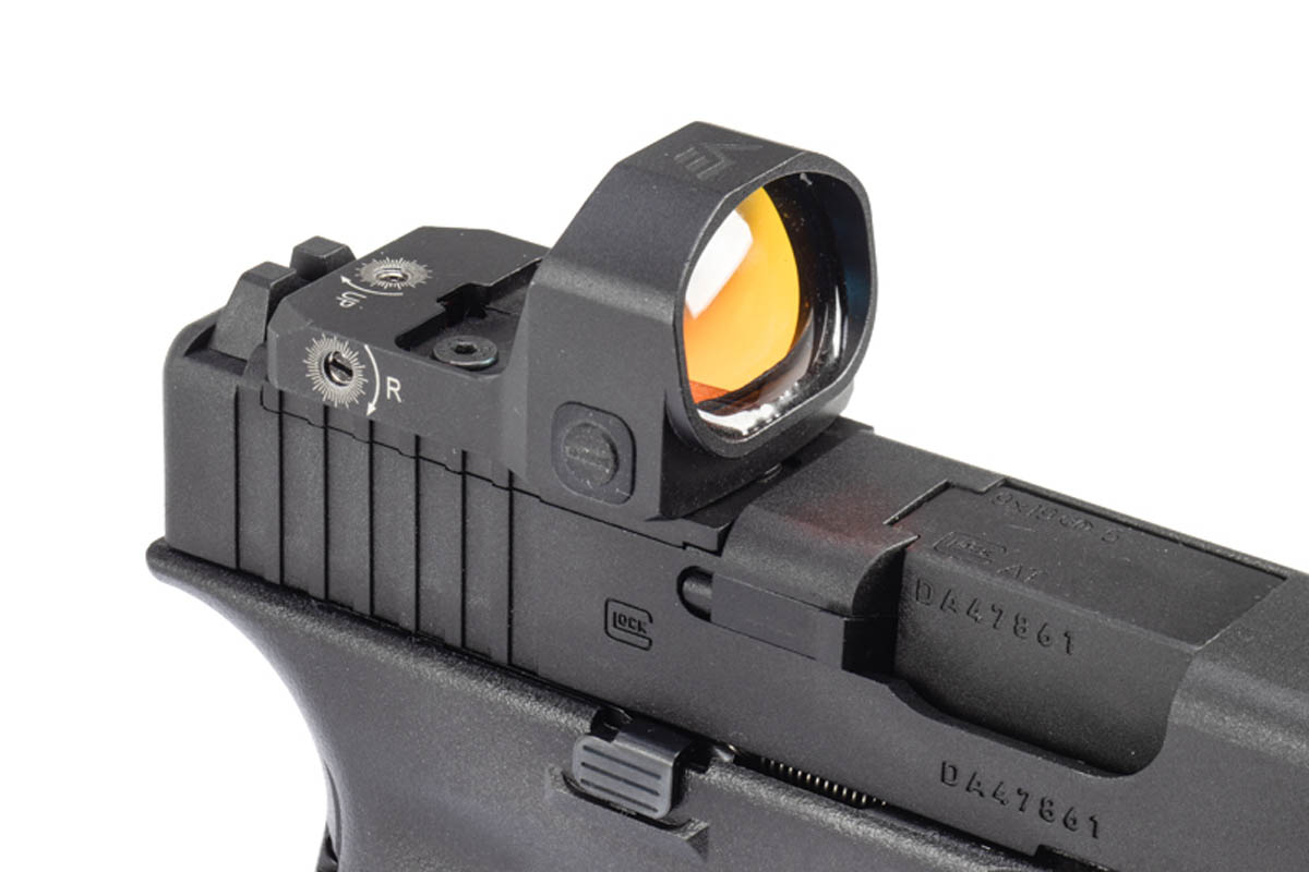 BatonGunsmith's tweet image. 大好評のうちに完売となりました弊社新製品、GLOCK G19 Gen5 MOS CO2GBB ですが、ドットサイトの搭載についてのお問い合わせを多くいただいております。
弊社ブログの下記リンク先は G17 の記事ですが、構造はまったく同じですので、是非参考にしてくださいませ。
gunsmithbaton.militaryblog.jp/e1115941.html
#GLOCK19