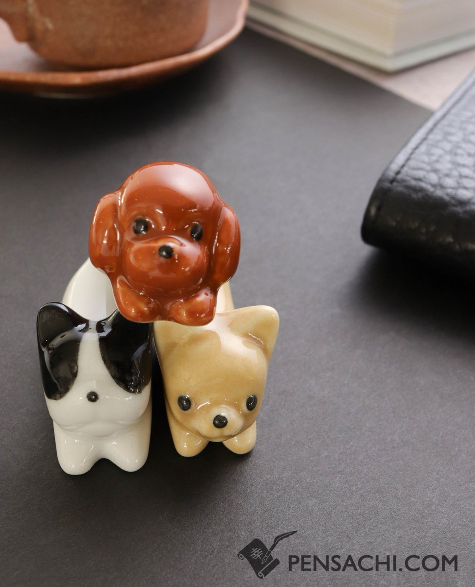pen_sachi's tweet photo. Items in frame:
🔺PILOT Custom 845 - Black
Body color: Black
Nib: 18K Gold
🐶Pen / Chopstick Rest - French Bulldog, Poodle, and Chihuahua
#pensachi #fountainpen #pilocustom845 #custom845 #black #stationery #japanesefountainpen #writing #art #writinginstrument https://t.co/CrBMamSpn9