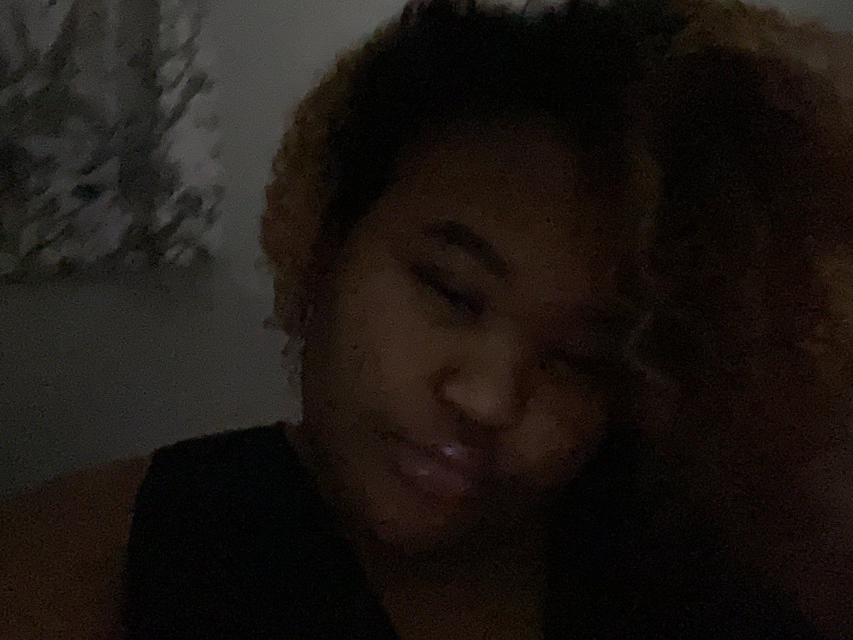 How can you look at me and not wanna send me money?? Send me money! #findom #findombabg