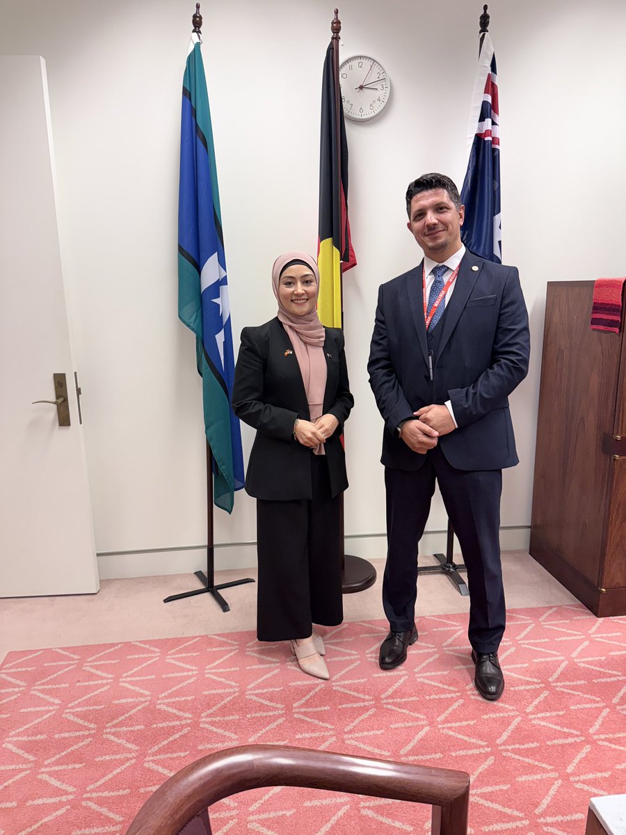 UidMelbourne's tweet photo. Türk toplumunun sevgisini kazanan, Filistin’e verdiği destekle tüm engellemelere rağmen cesurca duran ve Perth’te kurmayı planladığımız bölge başkanlığı için istişarelerde bulunduğumuz @SenatorPayman ‘a, gösterdiği destek ve kabulleri için içten teşekkür ederiz. @U_I_D https://t.co/q9UA3OGZ41