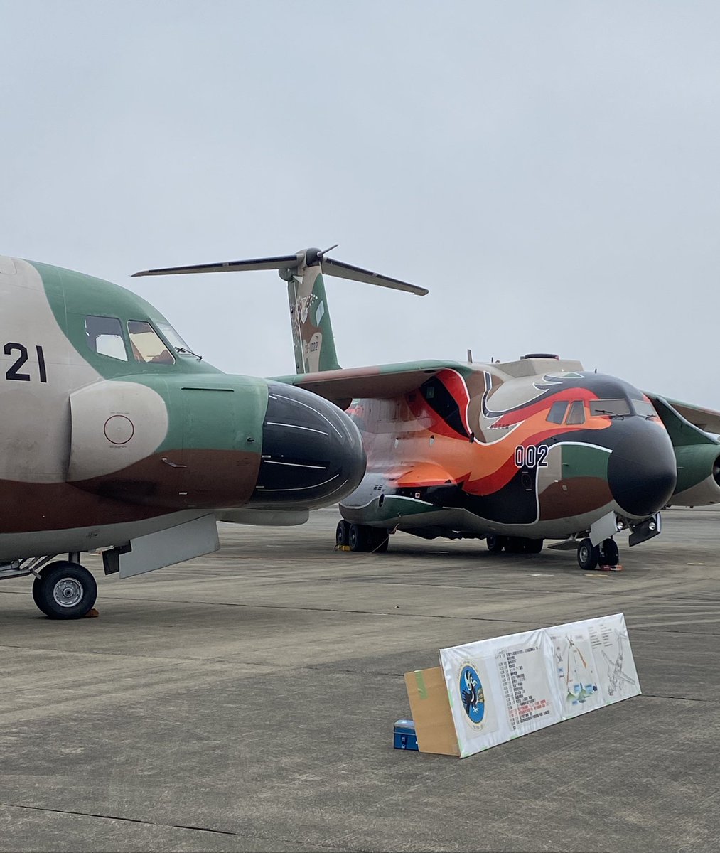 ayamaru0724's tweet photo. 航空自衛隊入間基地
開放日！近くで見れると、本当に圧巻！
お疲れ様でした、、、C-1♡
#航空自衛隊
#入間基地
#入間基地開放日
#輸送機 https://t.co/eJATFLmG6x