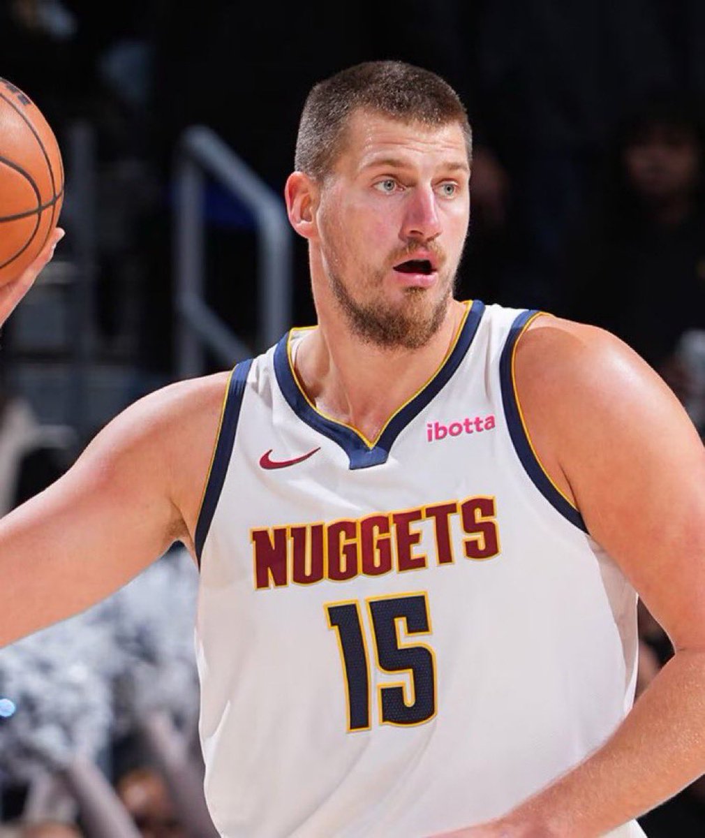 BREAKING—NIKOLA JOKIC WITH THE FIRST EVER 30-20-20 GAME. 

UNREAL