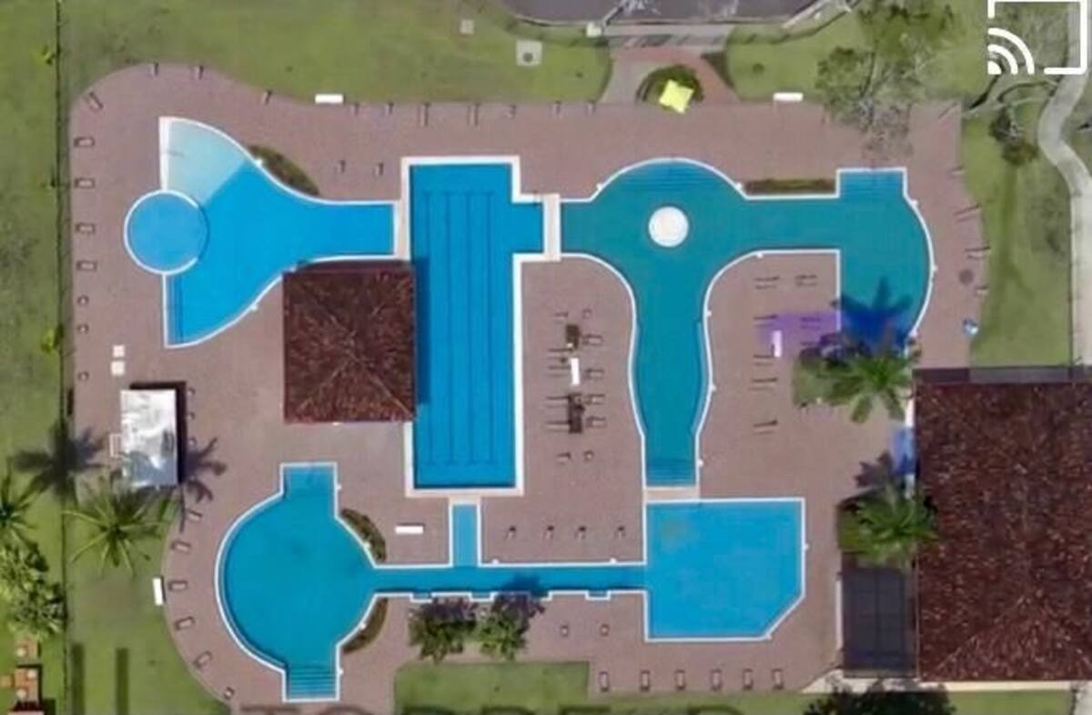 🟡 CASA HERMOSA EN LA PLAYA 🟡

"Un lugar maravilloso para disfrutar, descansar y divertirse, te espera en condominio Málaga Bejuco, Parrita” ☀️🌊🏄‍♂️

💵 El precio inicial de venta es: $ 195 000 *(Precio Negociable)*

~ La construcción mide: 78 m² 
⛳ La propiedad mide: 234 m²