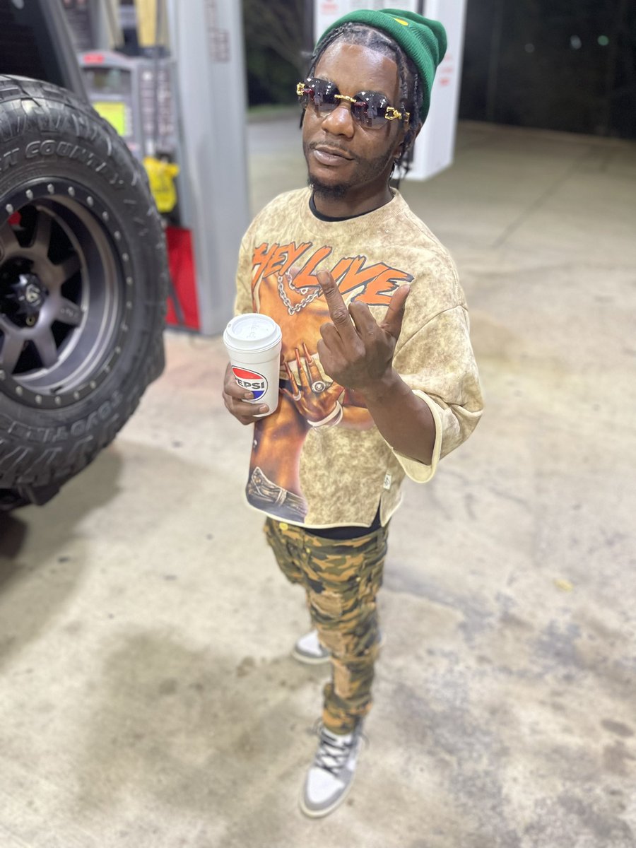 qreal25's tweet photo. If you never ran it up from Zero we are not the same 🤑🐍 https://t.co/q7i0YymJin