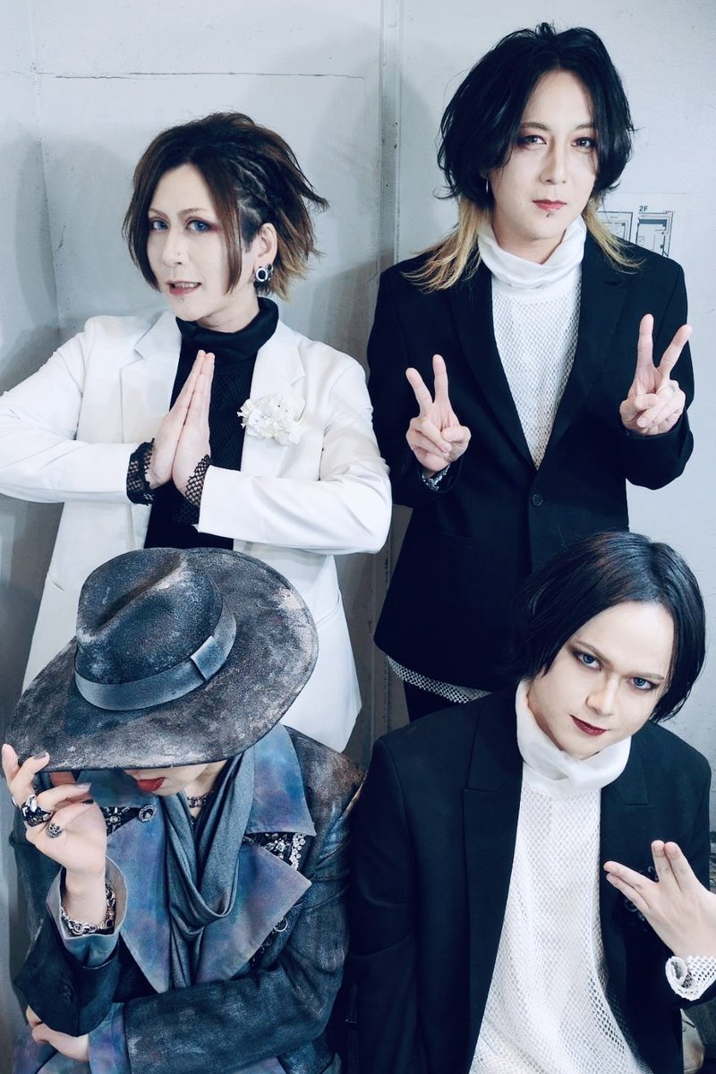ARTiCLEAR_BAND's tweet photo. 2025.03.07(金)
渋谷DESEO
ARTiCLEAR 6th ANNIVERSARY LIVE
「CIRCLE OF SIXXX」
6周年公演、ご来場ありがとうございました。
これからもARTiCLEARをよろしくお願い申し上げます。
来場特典のフォームご応募受付は本日18時までとなります。
お忘れない様ご応募お願いいたします。
#ARTiCLEAR https://t.co/MdwfiDX1iY