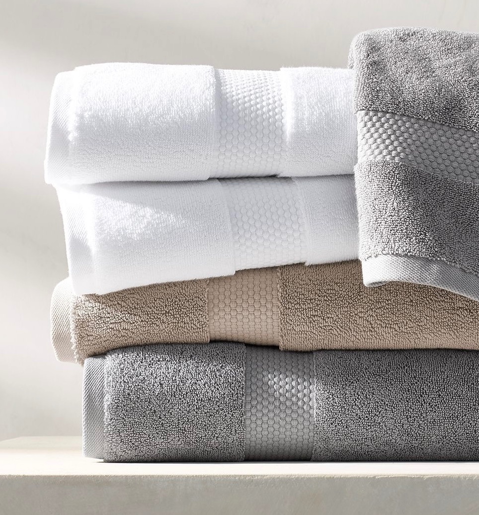 HYSN_deul's tweet image. ⠀
𝓓𝖾𝖺𝗋𝖾𝗌𝗍 Varhalla ( @TheVarhalla )、

⠀⠀How can I stop the rain when your song is the downpour I’d miss? Selamat atas comeback dan 2nd anniversary-nya, Varhalla-sunbaenim! Thanks for the hardwork. Wherever you are, you always make us smile!

Best wishes, HYSN. ♡
⠀