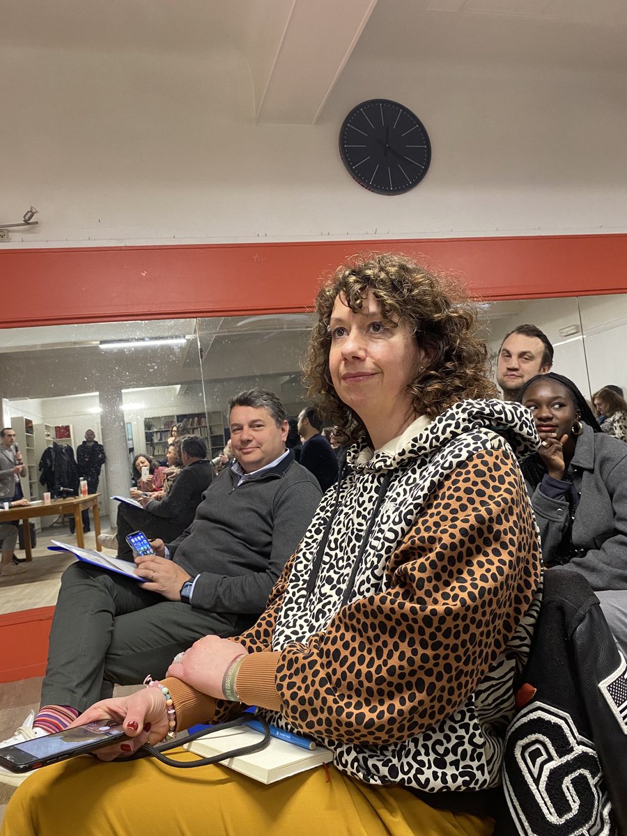 mayaakkari's tweet image. ⁦ « Nous devons tenir bon et ne rien lâcher » nous dit ce matin ⁦@RemiFeraud⁩ en parlant du #feminisme à l’occasion du débat « Paris une ville féministe ».
⁦@GSiryHouari⁩ ⁦@EricLejoindre⁩ ⁦@carine_rolland⁩