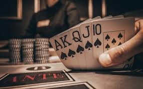 Vinoth_Mathi_'s tweet photo. Are you ready for @TaprootWitches  upcoming moonstones? 
You can find more info on the Moonstone here: https://t.co/5rS32Un8yj
Dont forget also the upcoming Special Poker 03.09! https://t.co/CXWY0HKmwg