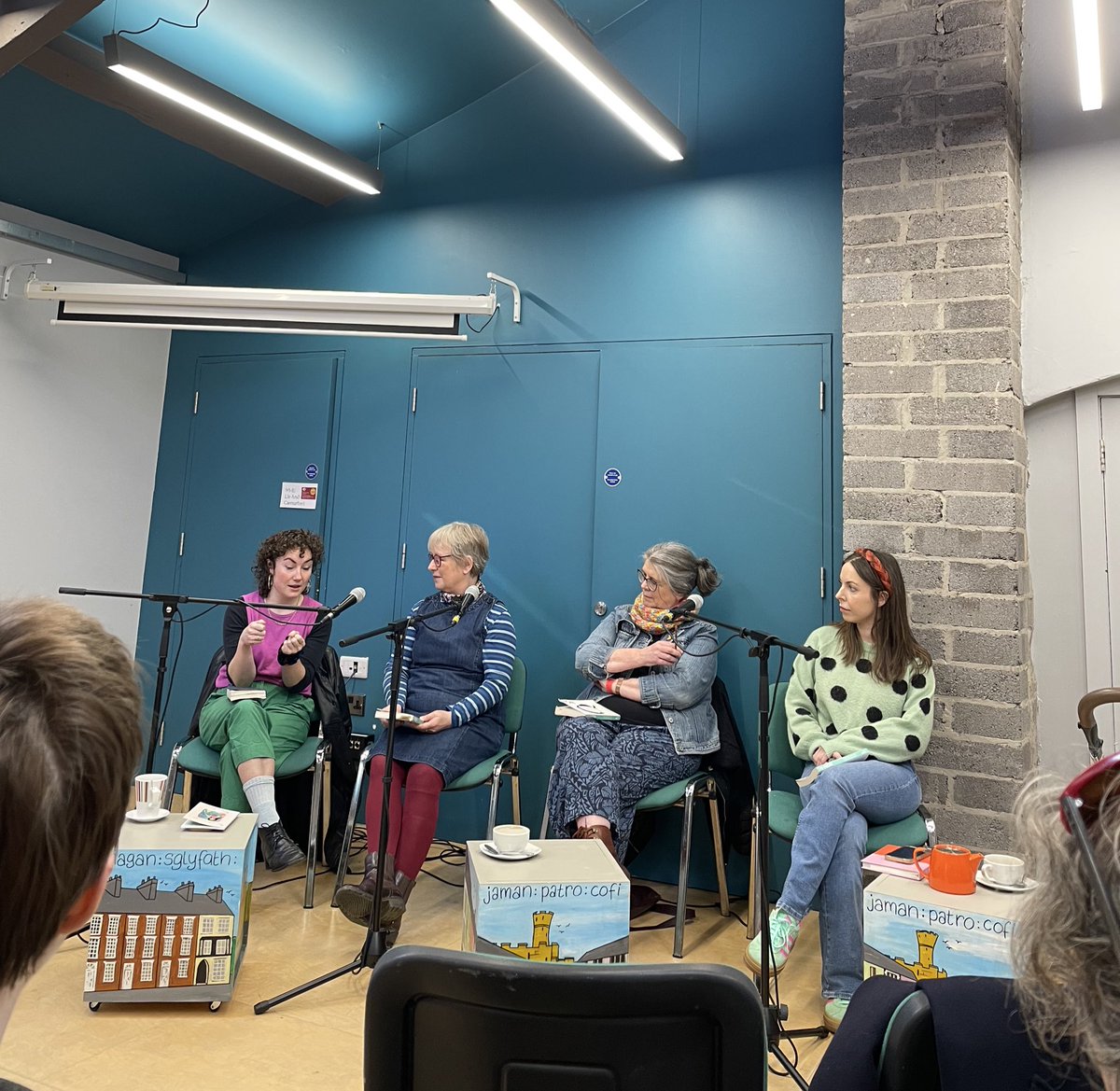 Siân Gwenllian AS/MS (@siangwenfelin) on Twitter photo Dathlu menywod Cymru mewn llyfrau yn <a href="/LletyArall/">Llety Arall, Caernarfon</a> Caernarfon / Celebrating Welsh Women in books. Great way to spend #IWD2025 Dathlu menywod Cymru mewn llyfrau yn <a href="/LletyArall/">Llety Arall, Caernarfon</a> Caernarfon / Celebrating Welsh Women in books. Great way to spend #IWD2025