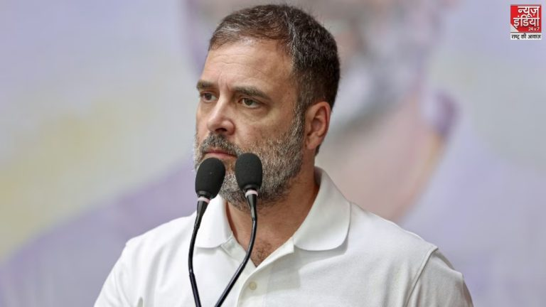 newsindia24x7_'s tweet image. “कुछ नेता बीजेपी से मिले हुए हैं, 20-40 लोगों को…”, गुजरात कांग्रेस पर भड़के राहुल गांधी, किया बड़ा दावा

#RahulGandhi #GujaratCongress #BJPConnection
#PoliticalClaims  #RahulGandhiStatement
#CongressVsBJP #PoliticalDrama #IndiaPolitics

newsindia24x7.org/national/state…