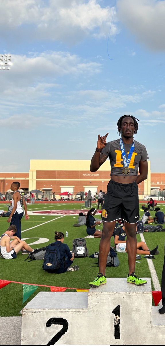 Wayne Orogbo (@waynegotspeed01) on Twitter photo π₯300 hurdles : 39.99 PR
π₯110 hurdles
<a href="/CoachScott009/">J. Scott</a> <a href="/AliefHastingsTF/">Alief Hastings Boys Track and Field</a> <a href="/AliefISD/">Alief ISD</a> π₯300 hurdles : 39.99 PR
π₯110 hurdles
<a href="/CoachScott009/">J. Scott</a> <a href="/AliefHastingsTF/">Alief Hastings Boys Track and Field</a> <a href="/AliefISD/">Alief ISD</a>