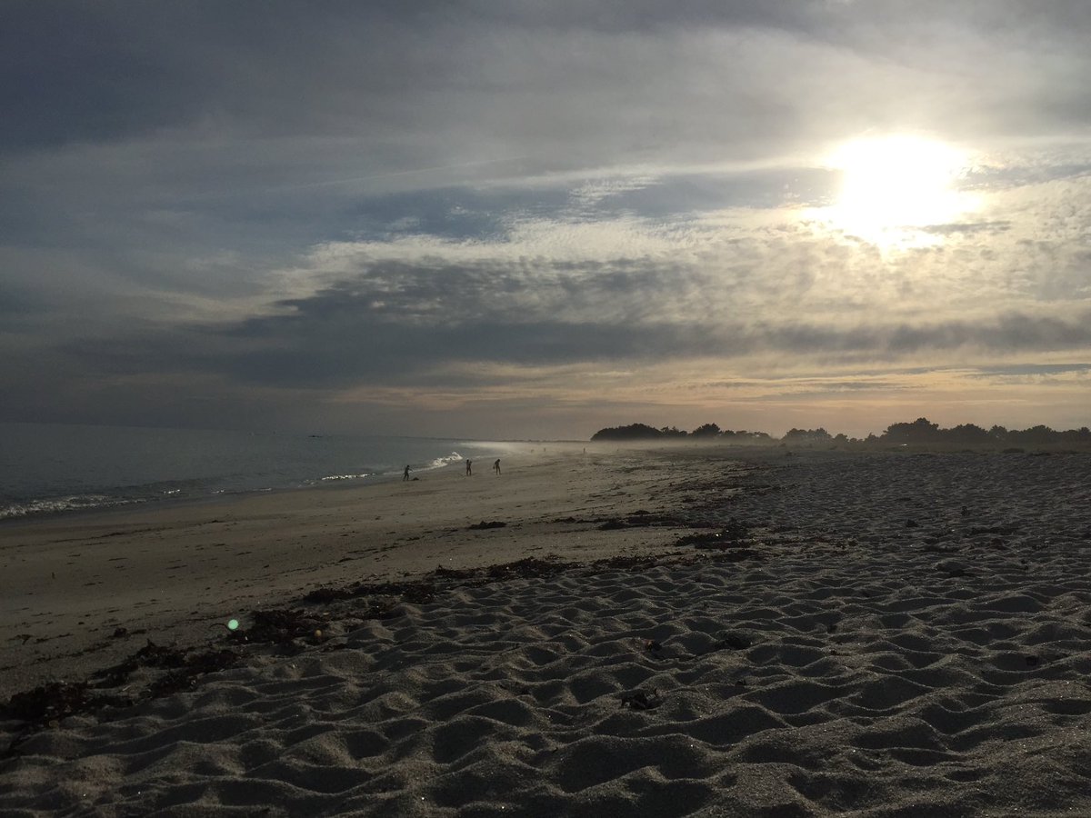 Beau we entre vagues du sable et de la mer 😊 #Bretagne #Finistere #BzH