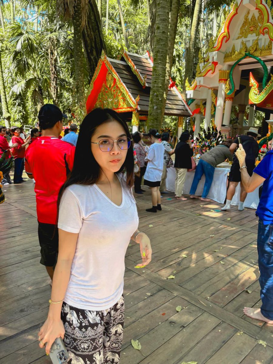 ทักมาไม่ได้ ทักไลน์มาเลย ID Line : panzer112537 🤪
#แม่ค้าคนโสด #แอบแซ่บบ