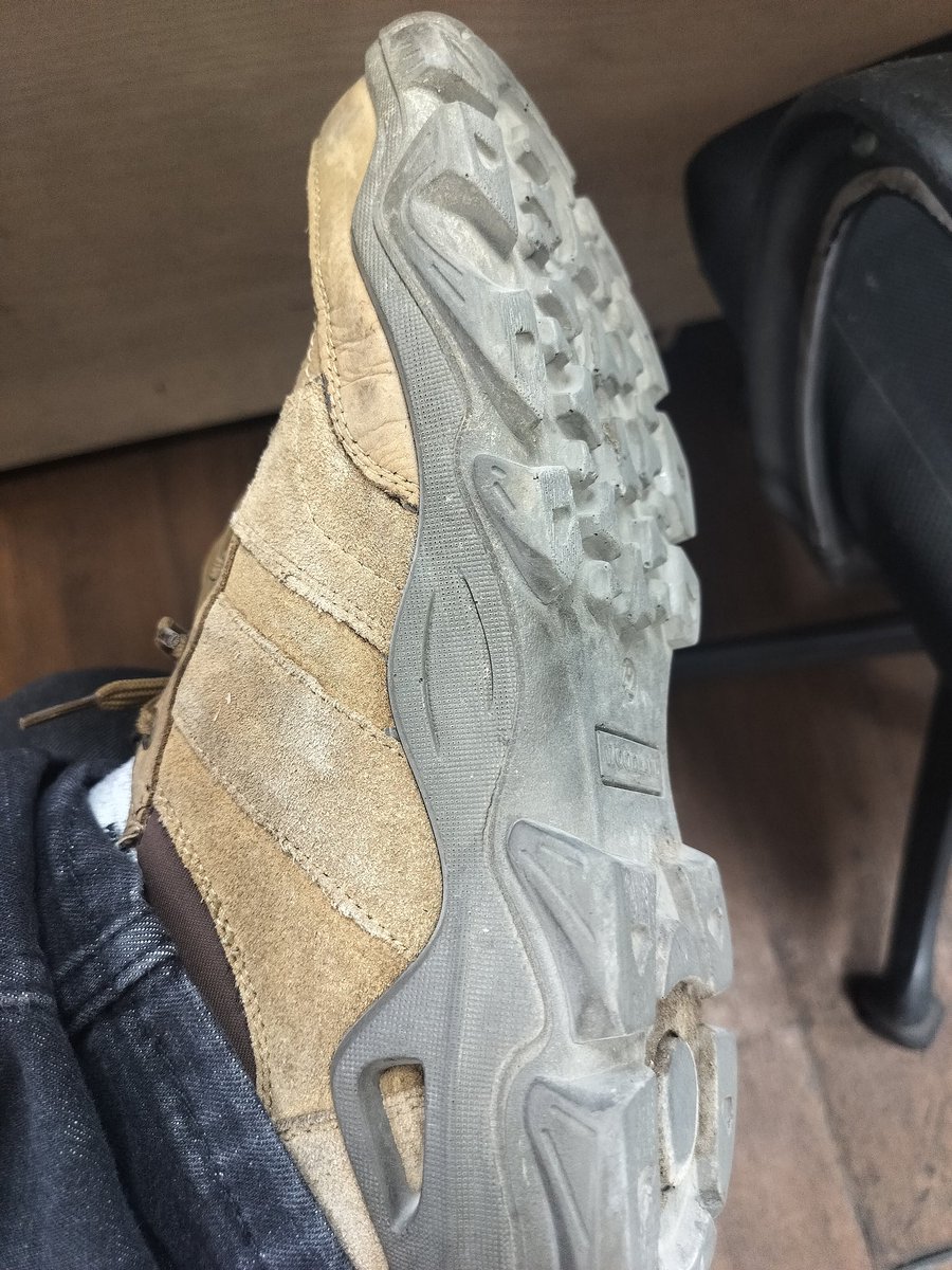suksham_'s tweet image. Hey @Woodland really disappointed that my shoes tore in less than 2 months of use. Expected better quality for the price. Can you please help me with a solution or replacement?
Attached are the pictures 
#Woodland #QualityIssue #NeedAssistance