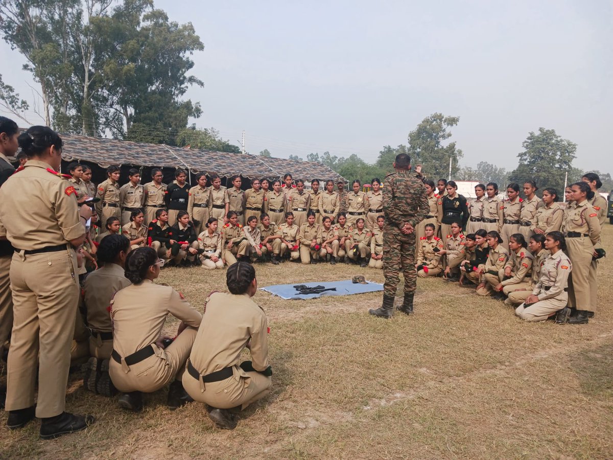 fc_ncc's tweet photo. 3 HAR GIRLS BN NCC, HISAR 

The Army Attachment Camp is a National Cadet Corps🇮🇳

"If you want to be strong, learn to fight alone"💪🍁

@HQ_DG_NCC 
@CPhhp 
@NCC_Hisar https://t.co/v2pTiKeYEK